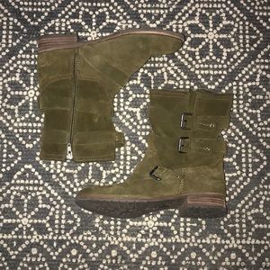 Dolce Vita “Ferin”: Olive Suede